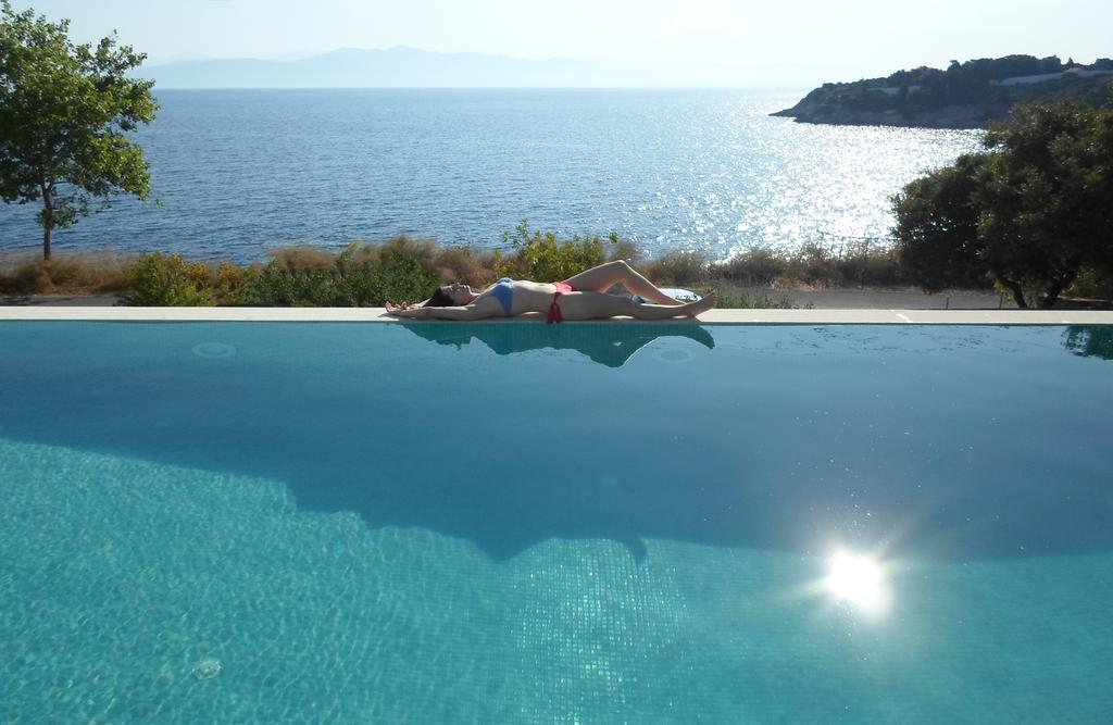 Villa Terra Del Nonno With Sea Views & Pool Gaios Room photo