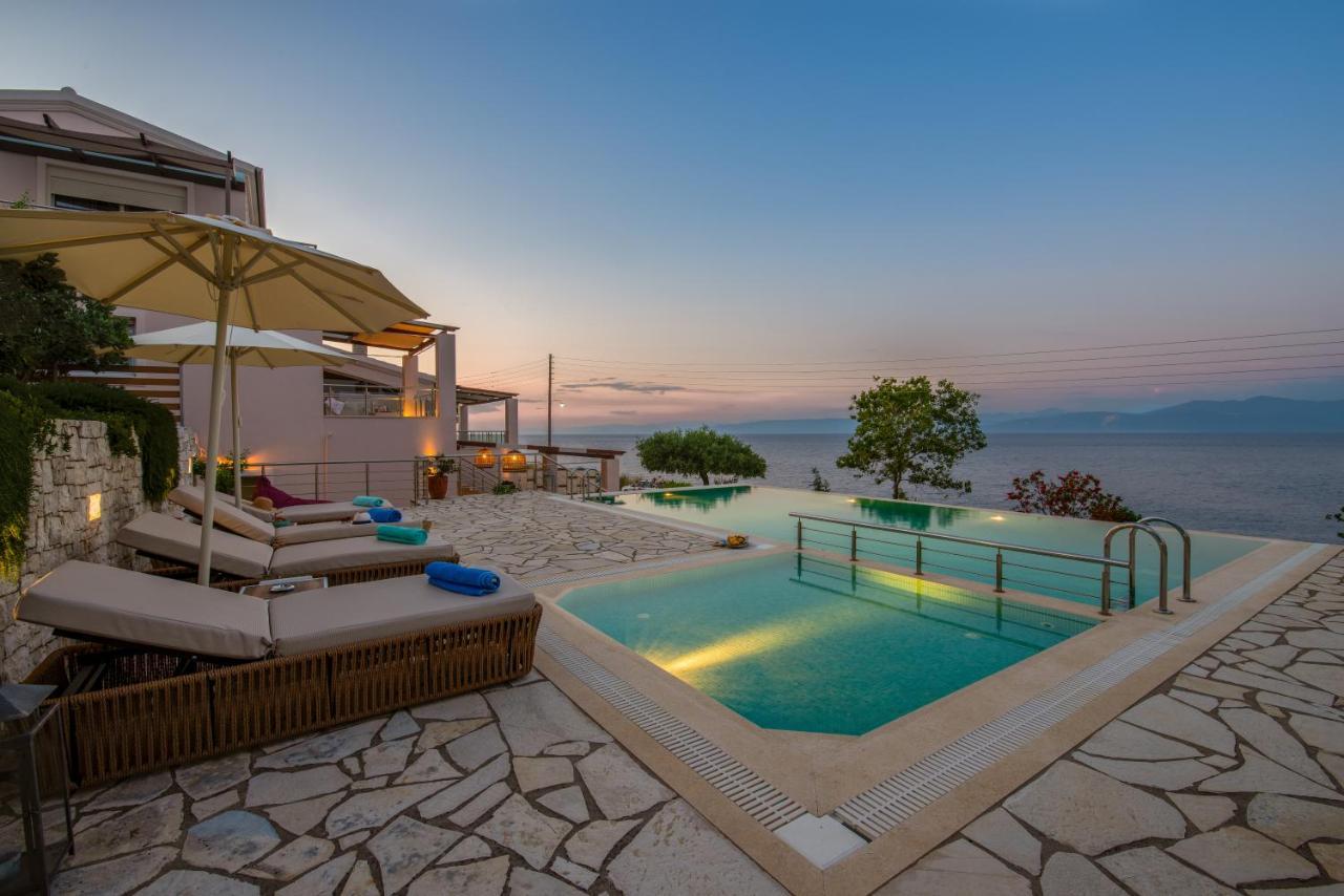 Villa Terra Del Nonno With Sea Views & Pool Gaios Exterior photo